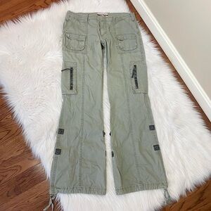 Vintage Y2K flare cargo pants by Weathervane 🔗